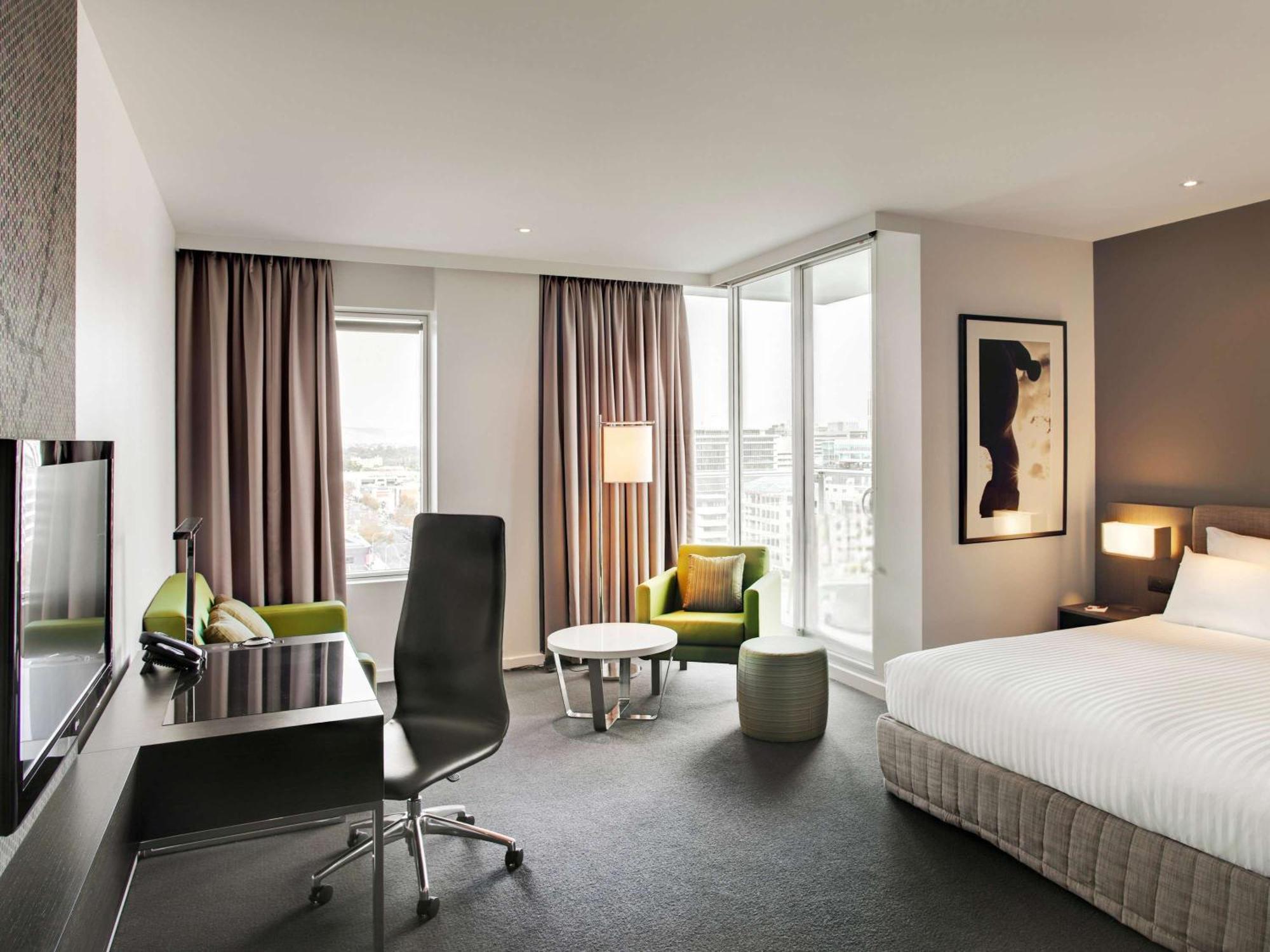 ホテル プルマン アデレード エクステリア 写真 A room at the InterContinental London The O2