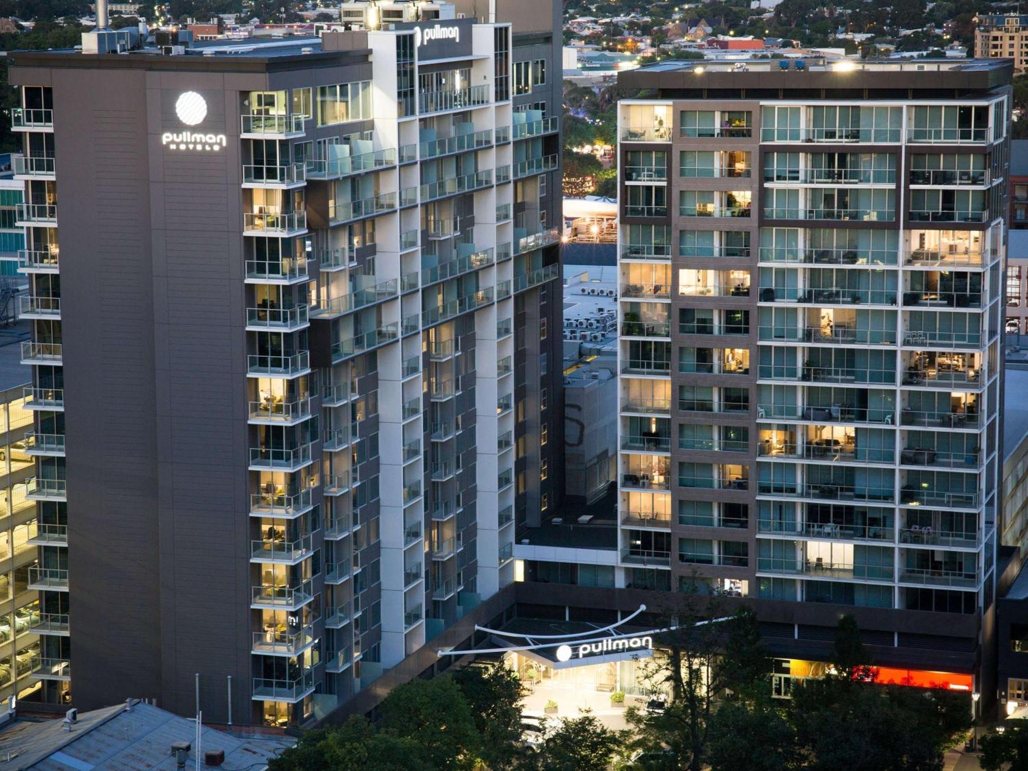 ホテル プルマン アデレード エクステリア 写真 Pullman Perth Waterfront
